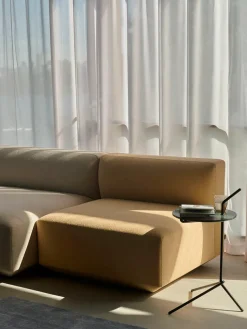 Halten SH9 Sidebord, warm black & marble fra &Tradition