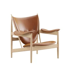 Høvdingestol, eg olie af Finn Juhl