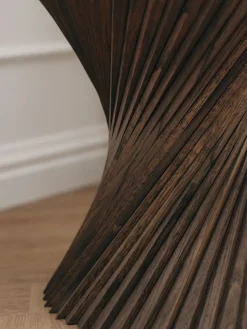 HYPERBEL sidebord, natur eg fra VIA Copenhagen