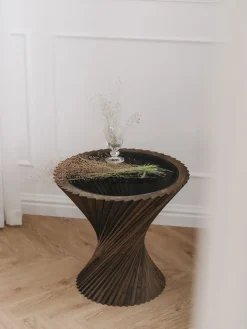 HYPERBEL sidebord, røget eg fra VIA Copenhagen