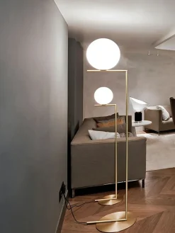 IC F1 gulvlampe fra Flos