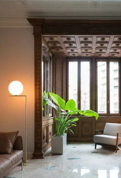 IC F2 gulvlampe fra Flos