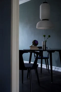 In Between Bord SK4 fra &Tradition