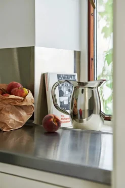 Indian Steel Pitcher, No. 2 fra Hay