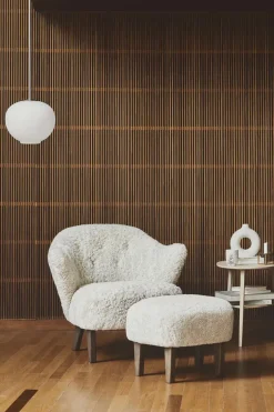 Ingeborg med Fodskammel, moonlight fra Audo Copenhagen