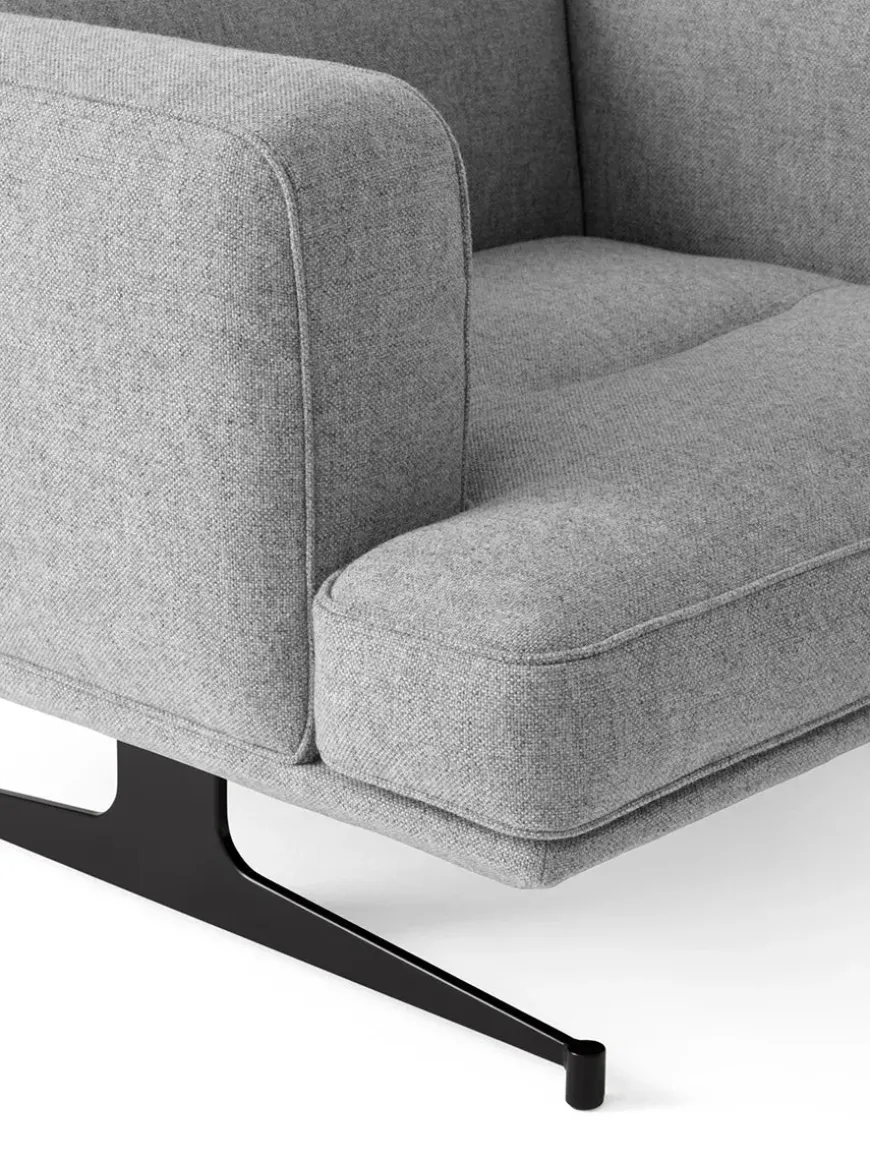 Inland AV21 Lounge Chair fra &Tradition
