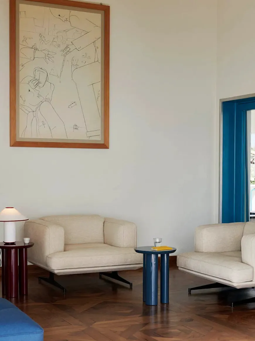 Inland AV21 Lounge Chair fra &Tradition