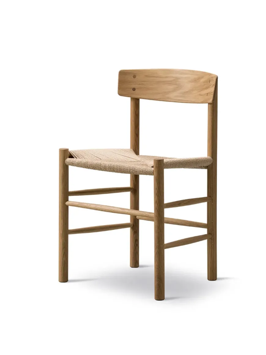 J39 Folkestolen, lys olieret eg af Børge Mogensen