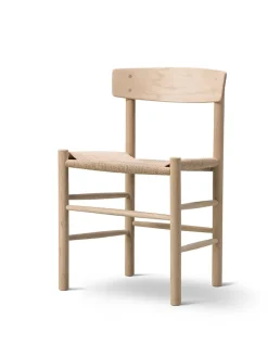 J39 Folkestolen, lys olieret eg af Børge Mogensen