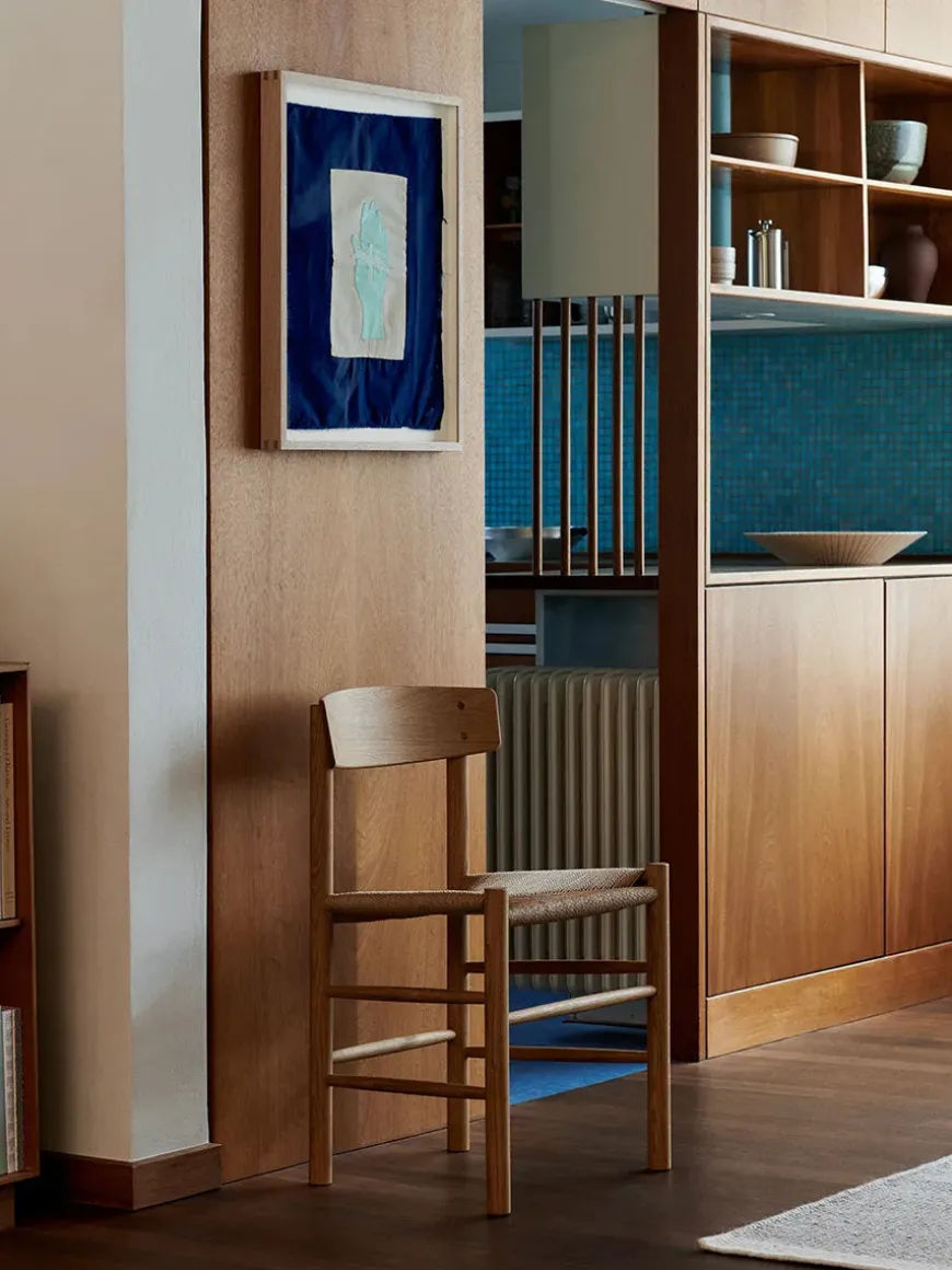 J39 Folkestolen, lys olieret eg af Børge Mogensen