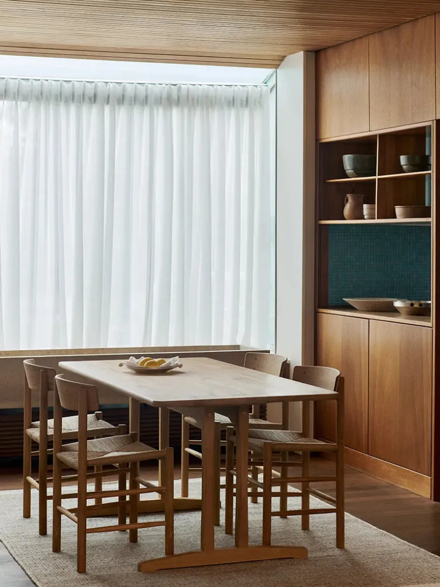 J39 Folkestolen, olieret eg af Børge Mogensen