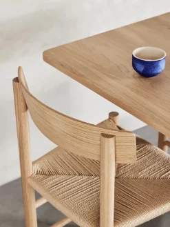 J39 Folkestolen, olieret eg af Børge Mogensen