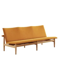 Japan 3 pers. sofa, eg klar olie af Finn Juhl