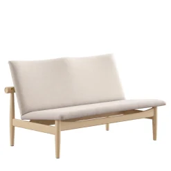 Japan 2 pers. sofa, eg klar olie af Finn Juhl