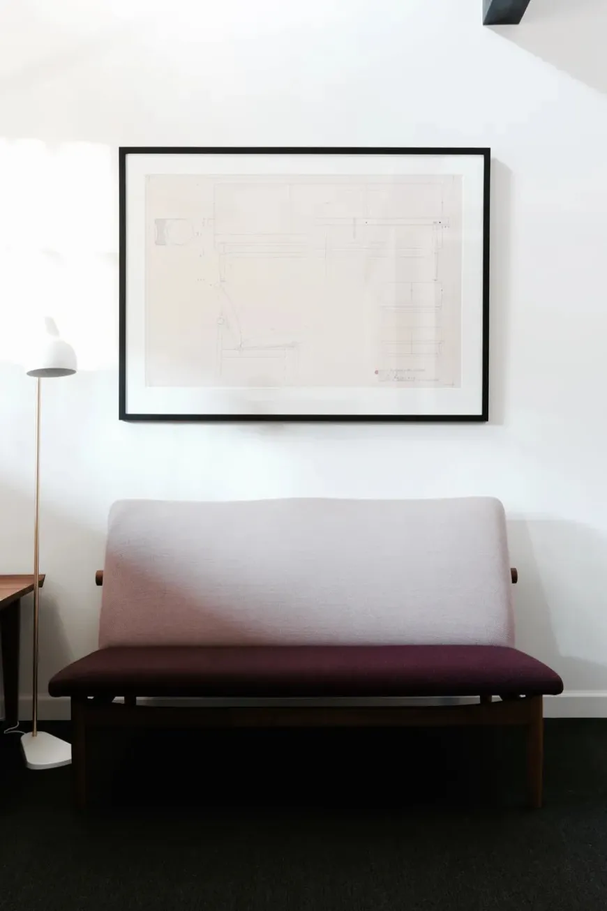 Japan 2 pers. sofa, eg klar olie af Finn Juhl