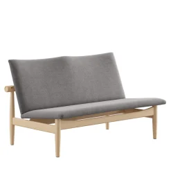 Japan 2 pers. sofa, eg klar olie af Finn Juhl