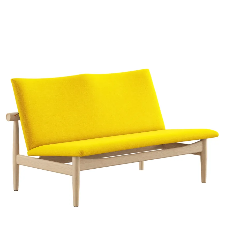 Japan 2 pers. sofa, eg klar olie af Finn Juhl