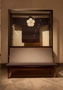 Japan 2 pers. sofa, eg olie af Finn Juhl