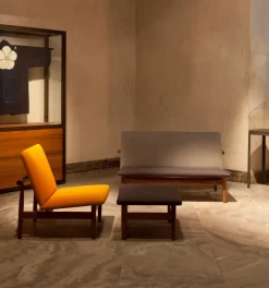 Japan 2 pers. sofa, eg olie af Finn Juhl