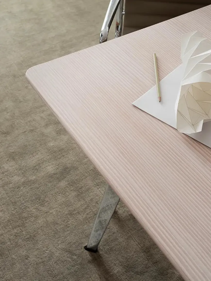 JW2090 bord fra Montana