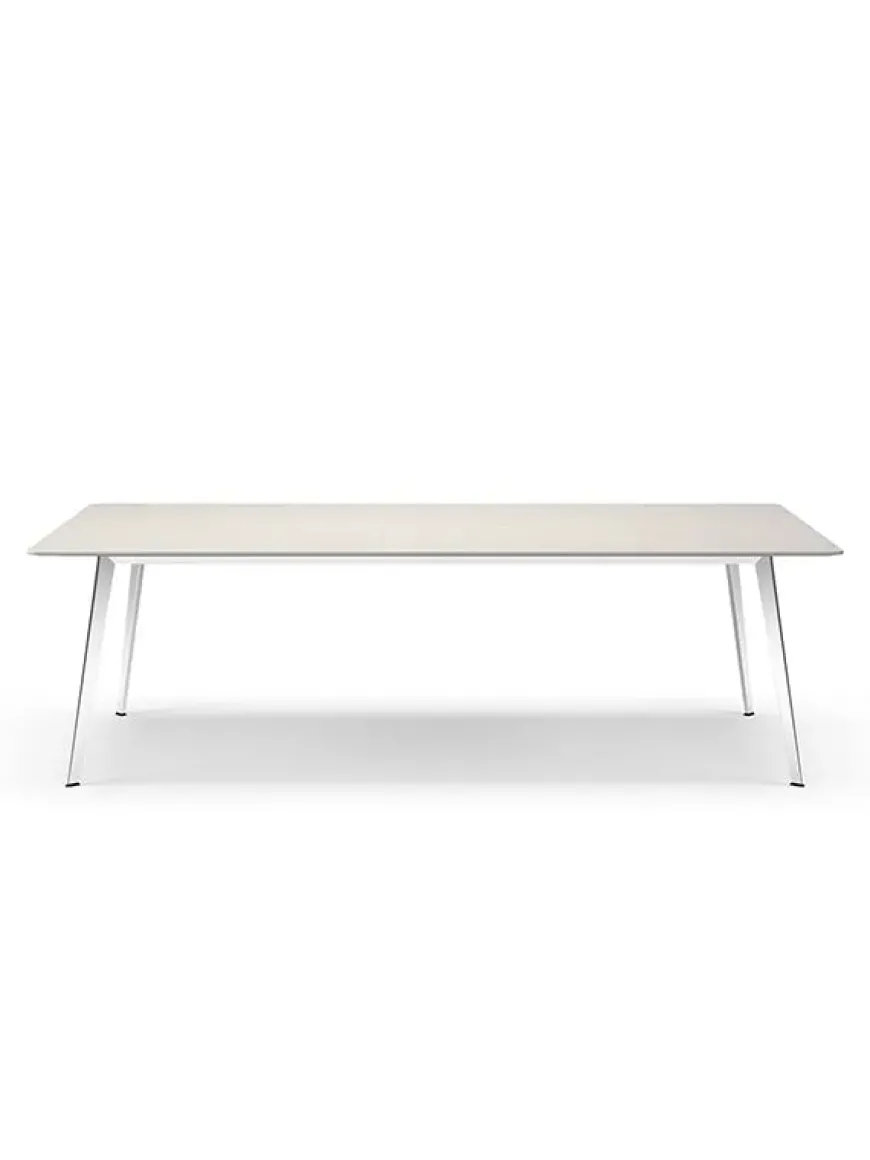 JW2090 bord fra Montana