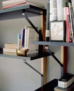 Kaari Wall Shelf, 100x188 cm fra Artek