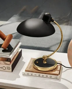 Kaiser Idell 6631-T Bordlampe fra Fritz Hansen