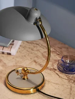 Kaiser Idell 6631-T Luxus Bordlampe, easy grey fra Fritz Hansen