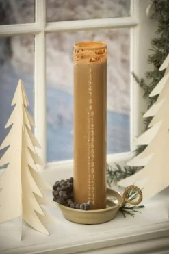 Kalenderlys 1–24 præget tal fra Ib Laursen