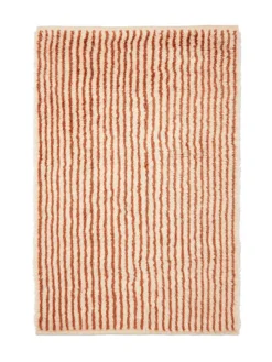 Kami Knotted Rug, red brown fra Ferm Living