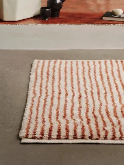 Kami Knotted Rug, red brown fra Ferm Living