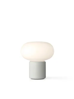 Karl-Johan portable bordlampe, Cold Black fra New Works