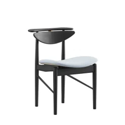 Karmstolen, ask klar olie af Finn Juhl