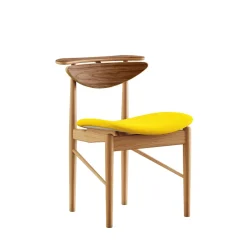 Karmstolen, eg olie/valnød af Finn Juhl