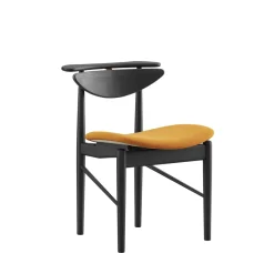 Karmstolen, eg olie/valnød af Finn Juhl