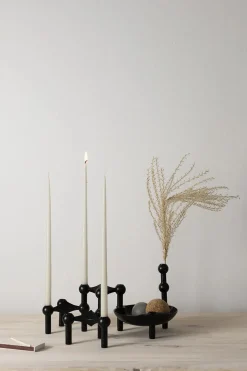 Kertelys til Nagel Lysestage, burgundy red fra STOFF Nagel