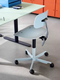 Kevi 2533 Kontorstol med sædepolstring fra Montana