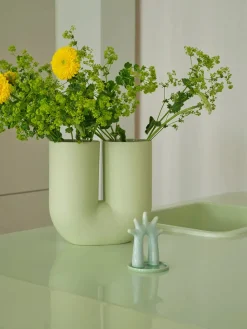 Kink Vase, deep red fra Muuto