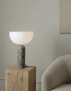 Kizu Bordlampe Large, Grey Marble fra New Works