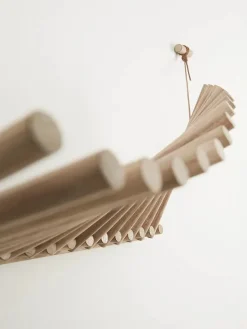 Knaegt Coat Rack fra Woud