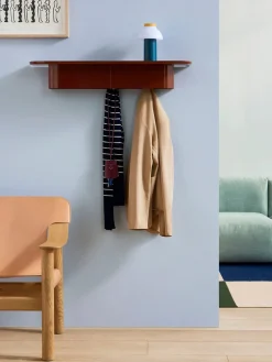 Korpus Shelf, medium fra Hay