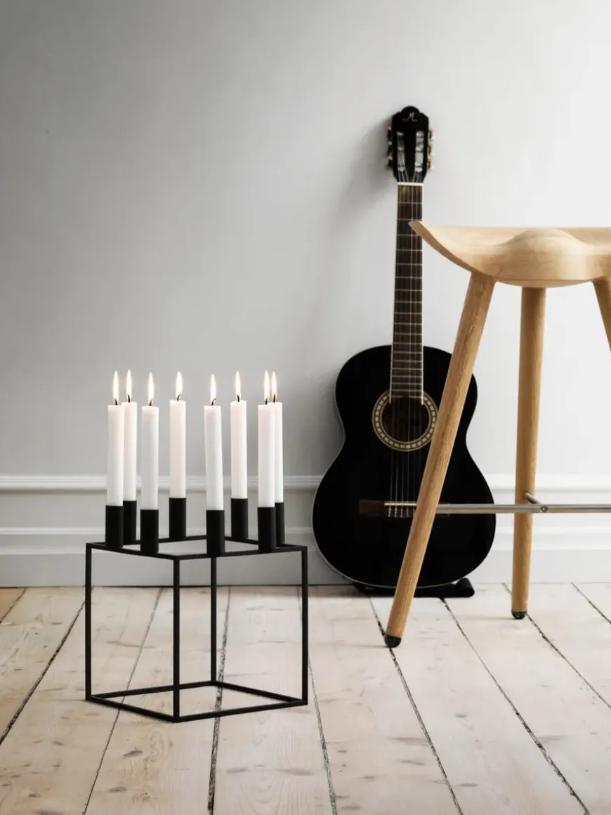 Kubus 8 Lysestage, guldbelagt fra Audo Copenhagen