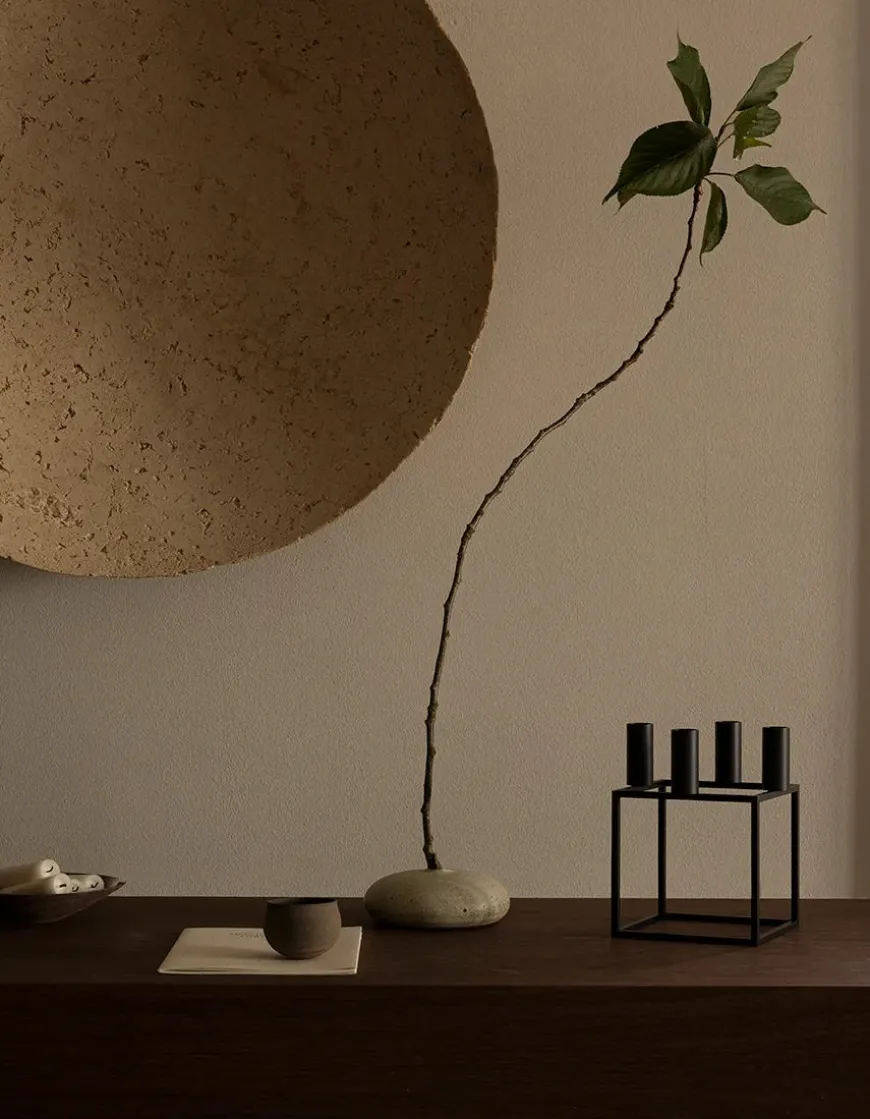 Kubus 4 Lysestage, olive fra Audo Copenhagen