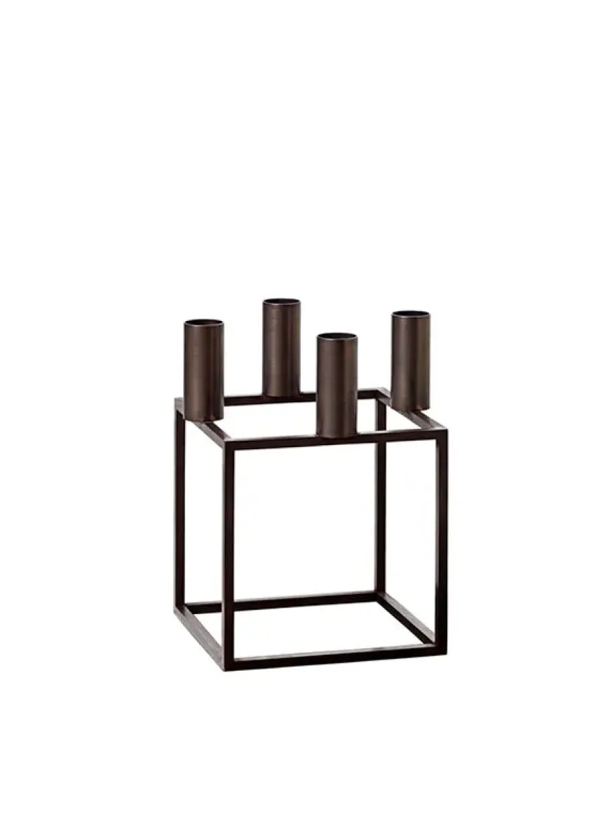 Kubus 4 Lysestage, sort fra Audo Copenhagen