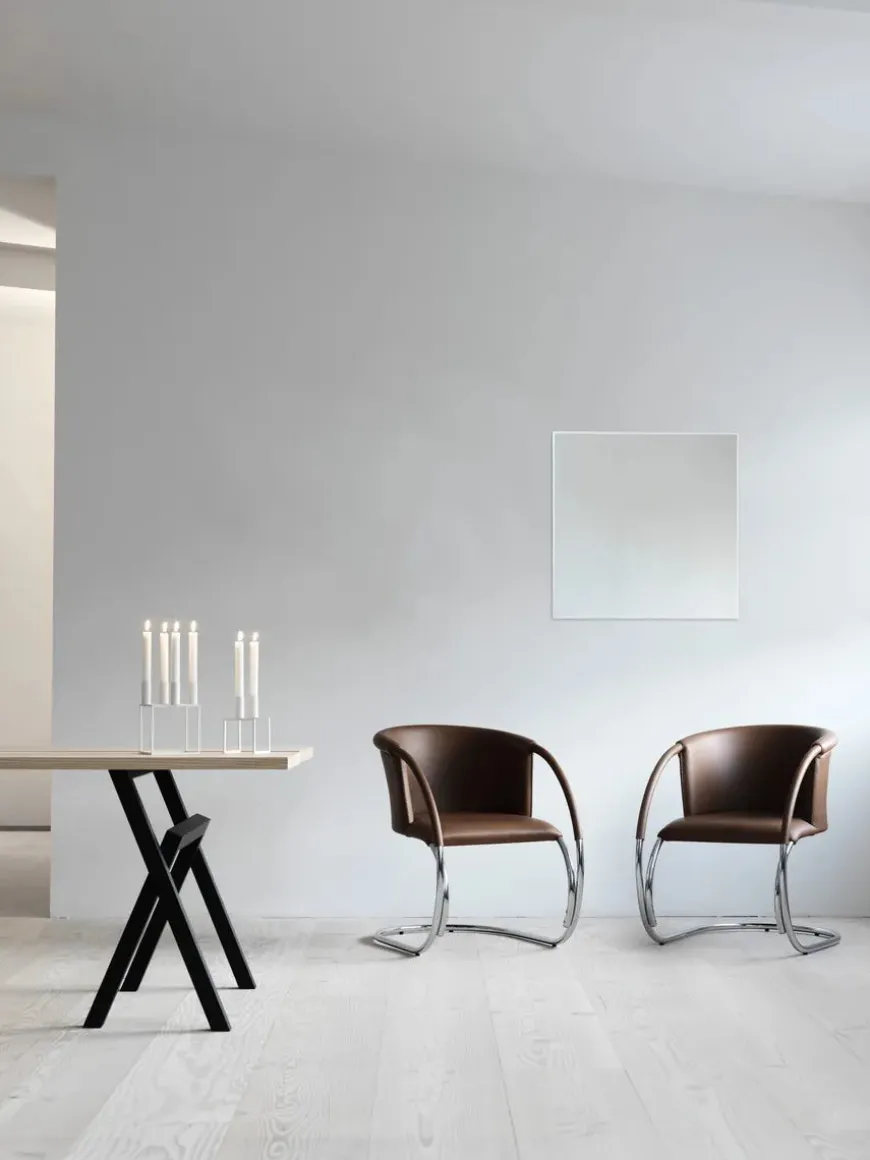 Kubus 8 Lysestage, sort fra Audo Copenhagen