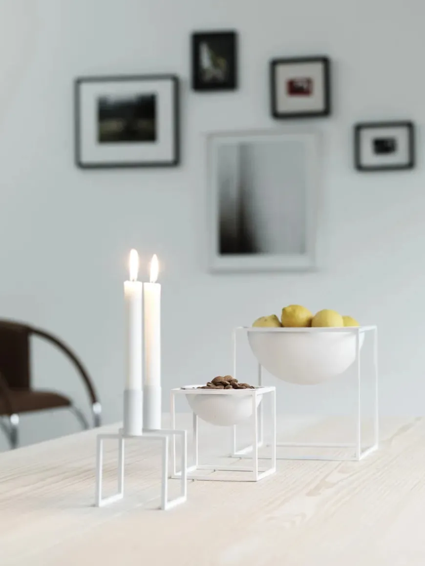 Kubus Line Lysestage, sort fra Audo Copenhagen