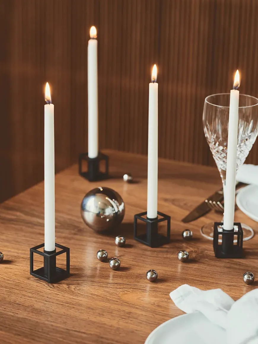 Kubus Micro lysestager, sort fra Audo Copenhagen