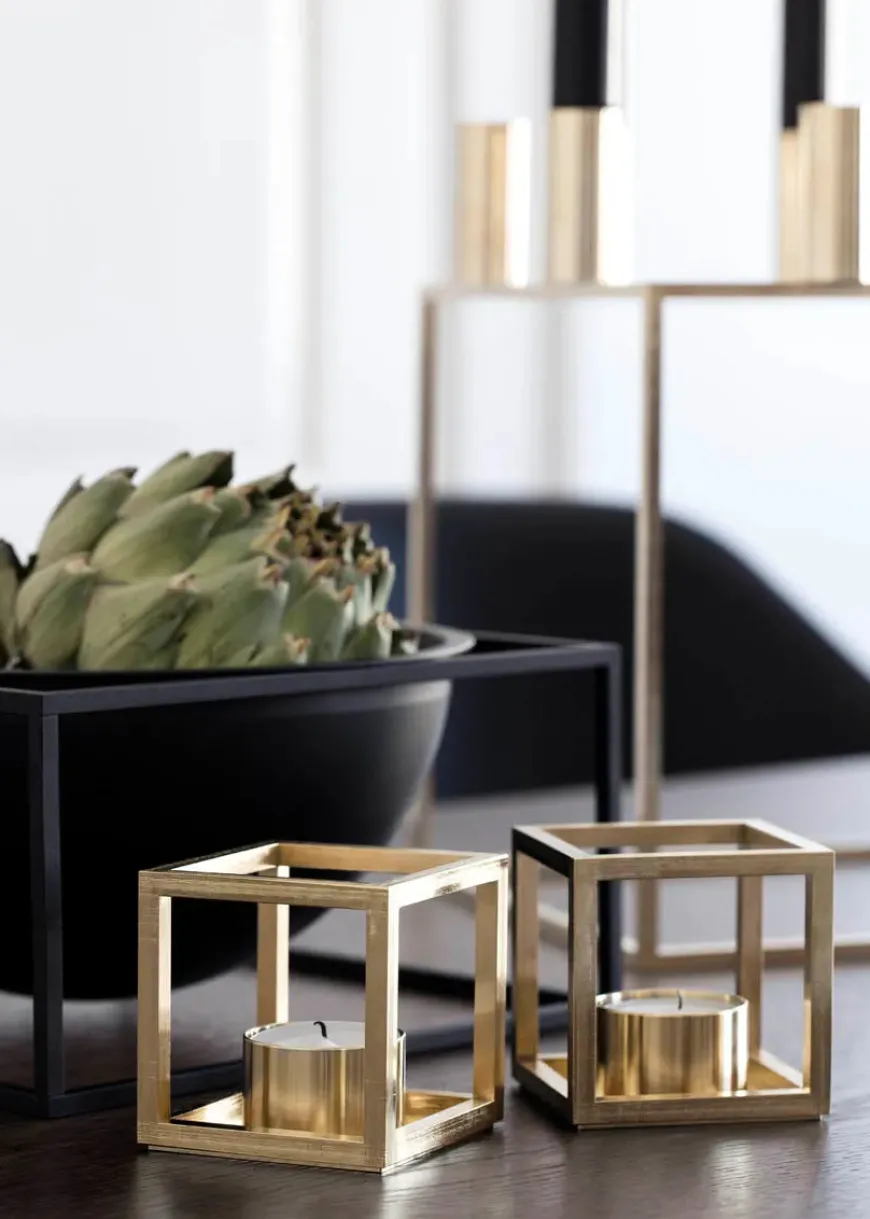 Kubus T Lysestage, hvid fra Audo Copenhagen