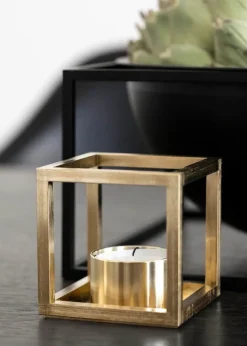 Kubus T Lysestage, hvid fra Audo Copenhagen