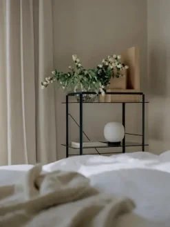 Lantern Globe bordlampe small, fra New Works